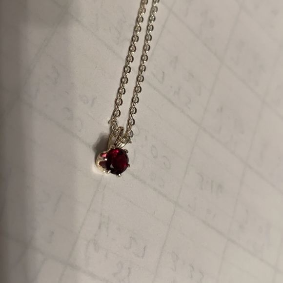 Silver necklace with garnet - Picture 2 of 3